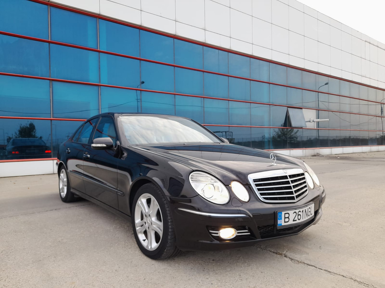 Mercedes Benz E350 - Xe hơi: hình 4 Mercedes Benz E350 - Xe hơi: hình 4
