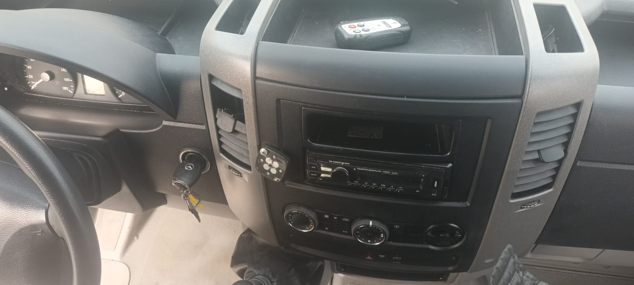 Mercedes Benz Sprinter 316 CDI Euro 6 !!! - Xe van chở hàng: hình 4 Mercedes Benz Sprinter 316 CDI Euro 6 !!! - Xe van chở hàng: hình 4