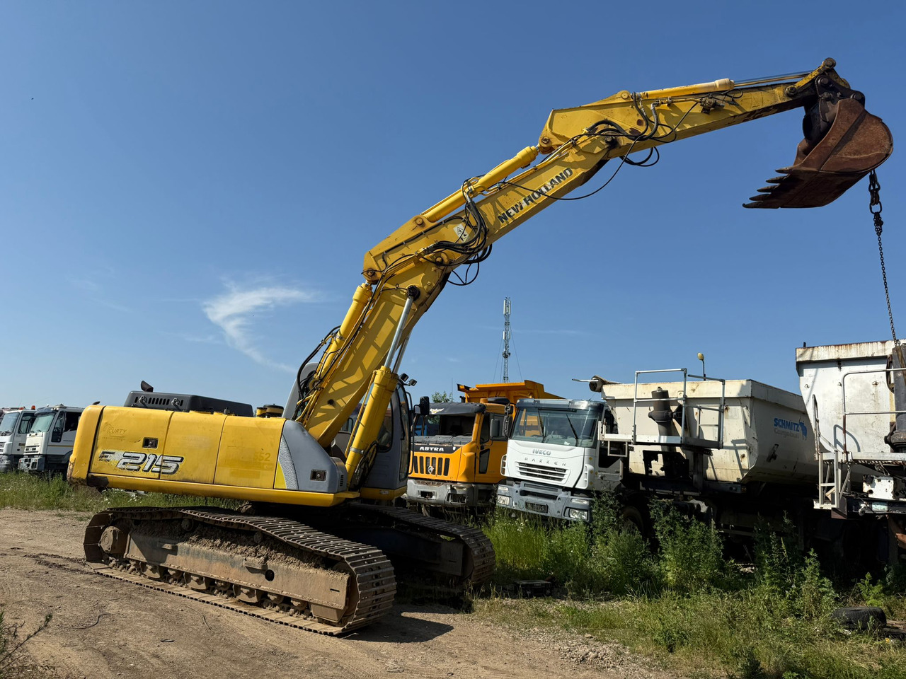 NEW HOLLAND E 215 EXCAVATOR - Máy xúc bánh xích: hình 1 NEW HOLLAND E 215 EXCAVATOR - Máy xúc bánh xích: hình 1