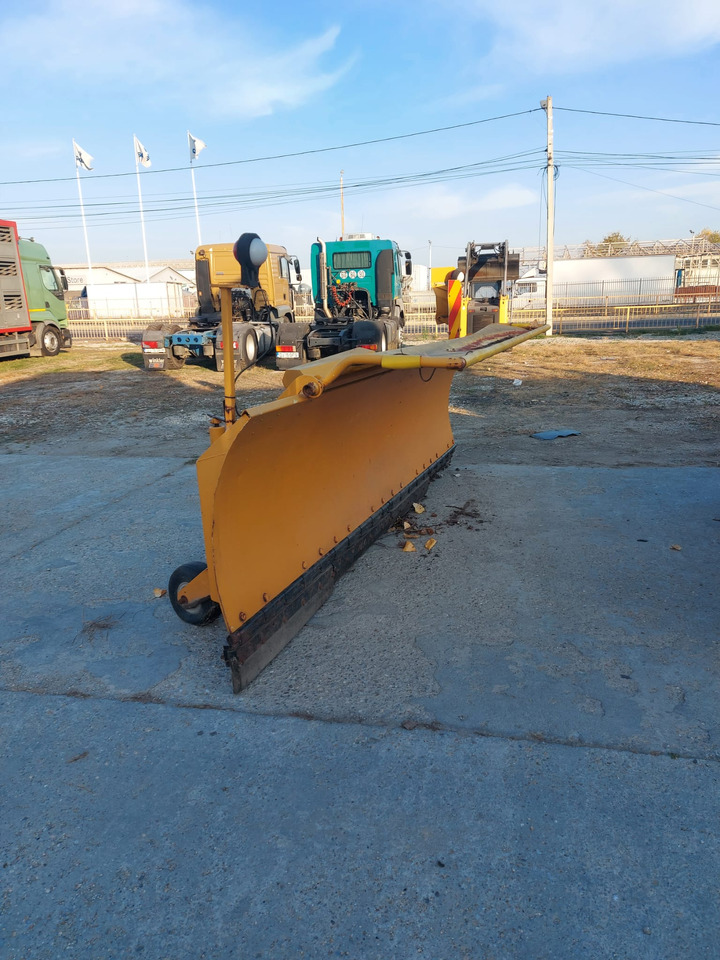 Nido Plow / Snow Blade / – Nido Universal Electrohidraulik – Sn 252 - Cày tuyết: hình 4 Nido Plow / Snow Blade / – Nido Universal Electrohidraulik – Sn 252 - Cày tuyết: hình 4