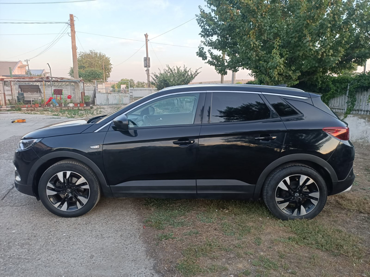 OPEL GRANDLAND X - SUV: hình 4 OPEL GRANDLAND X - SUV: hình 4