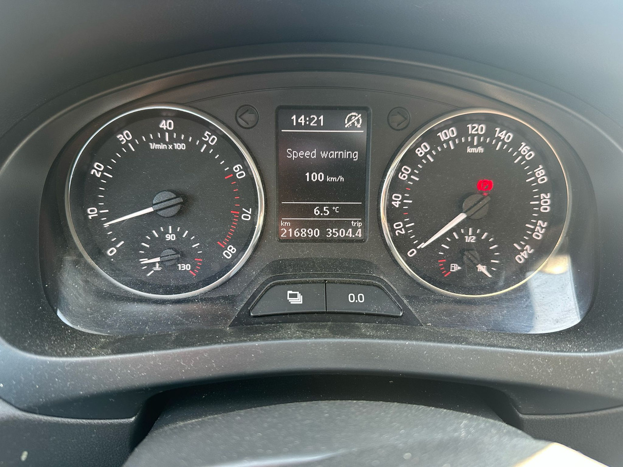 SKODA RAPID - Xe hơi: hình 4 SKODA RAPID - Xe hơi: hình 4