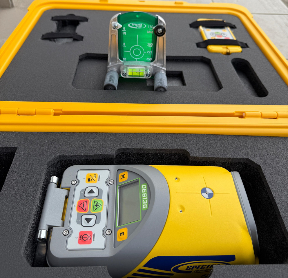 Spectra DG613G Green Beam Dialgrade Pipe Laser - Trang thiết bị xây dựng: hình 1 Spectra DG613G Green Beam Dialgrade Pipe Laser - Trang thiết bị xây dựng: hình 1