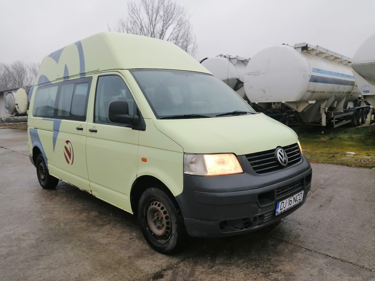 Volkswagen 7HC Passenger Transport - Xe van chở khách: hình 3 Volkswagen 7HC Passenger Transport - Xe van chở khách: hình 3