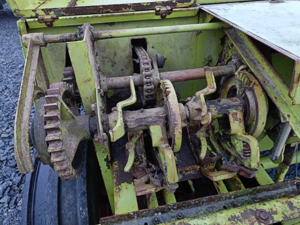 CLAAS Markant 50 sitoja - Máy đóng kiện vuông: hình 3 CLAAS Markant 50 sitoja - Máy đóng kiện vuông: hình 3