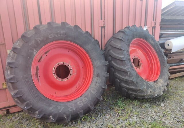 Fendt Takarenkaat 650/65R42 vanteineen - Lốp cho Máy cày: hình 1 Fendt Takarenkaat 650/65R42 vanteineen - Lốp cho Máy cày: hình 1