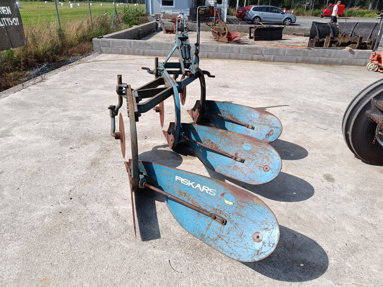 Fiskars Kyntäjä KH 3-siipinen - Cày: hình 2 Fiskars Kyntäjä KH 3-siipinen - Cày: hình 2