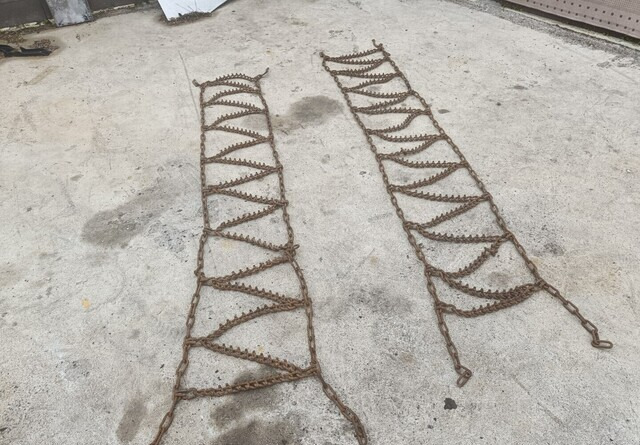 Kuorma-auton piikkiketjupari P250cm, L45cm - Phần gầm cho Xe tải: hình 1 Kuorma-auton piikkiketjupari P250cm, L45cm - Phần gầm cho Xe tải: hình 1