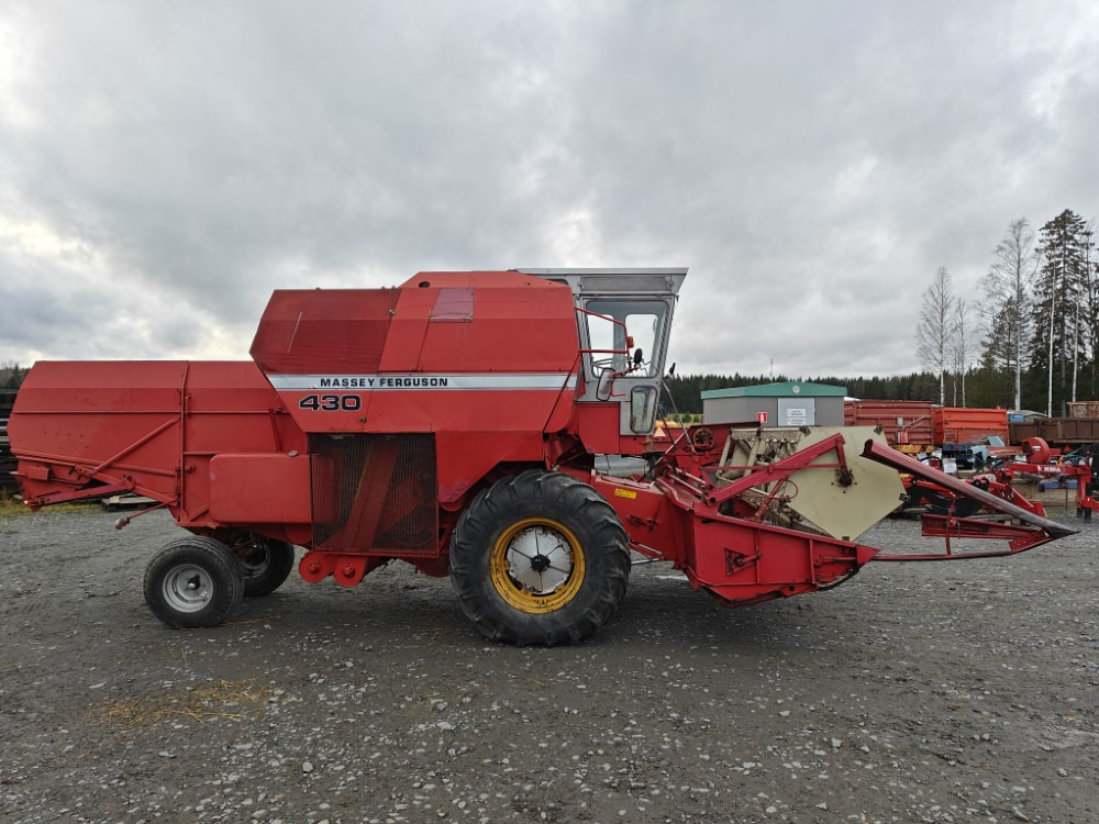 MASSEY FERGUSON 430 - Máy gặt đập: hình 5 MASSEY FERGUSON 430 - Máy gặt đập: hình 5