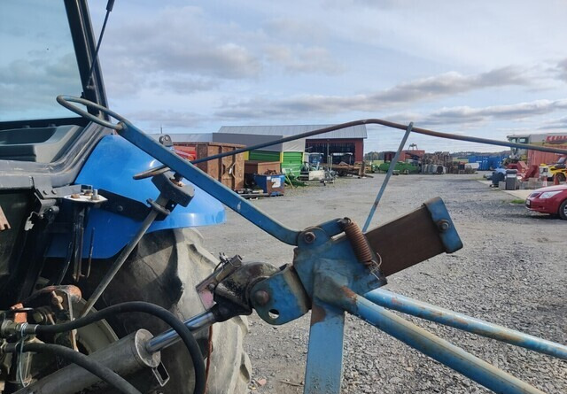 Maansiirtokauha 120cm traktoriin - VIDEO - Lưỡi dao cho Máy móc nông nghiệp: hình 3 Maansiirtokauha 120cm traktoriin - VIDEO - Lưỡi dao cho Máy móc nông nghiệp: hình 3