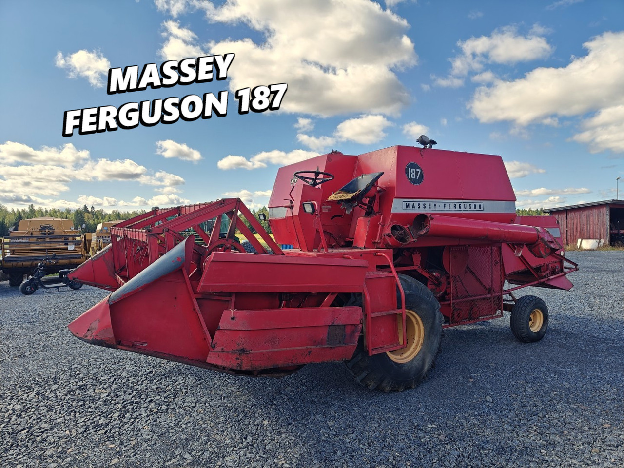Massey Ferguson 187 Katso video! - Máy gặt đập: hình 1 Massey Ferguson 187 Katso video! - Máy gặt đập: hình 1