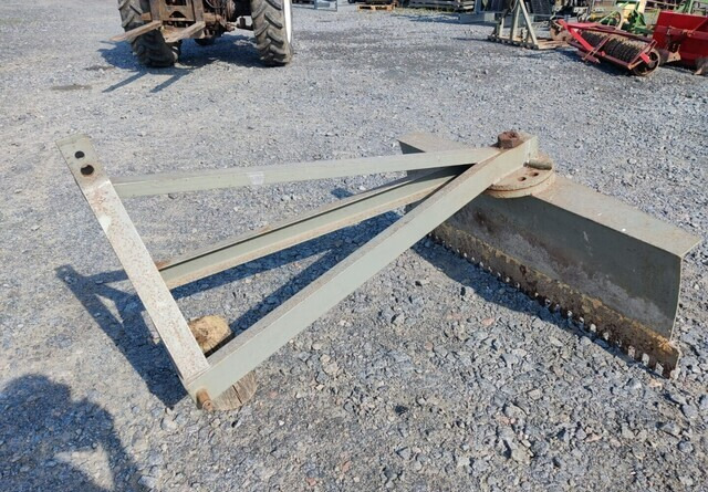 Perälevy 160cm - ympäripyörivä - Lưỡi dao cho Máy móc nông nghiệp: hình 1 Perälevy 160cm - ympäripyörivä - Lưỡi dao cho Máy móc nông nghiệp: hình 1