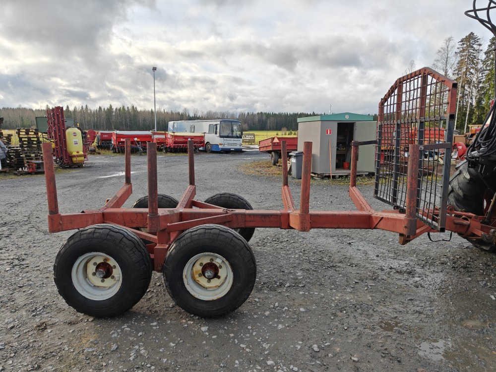 Rysky Metsävaunu telillä - Rơ moóc lâm nghiệp: hình 4 Rysky Metsävaunu telillä - Rơ moóc lâm nghiệp: hình 4