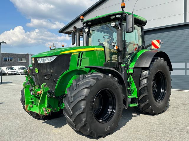 JOHN DEERE 7250R 9L engine AutoPower transmission - Máy cày: hình 4 JOHN DEERE 7250R 9L engine AutoPower transmission - Máy cày: hình 4