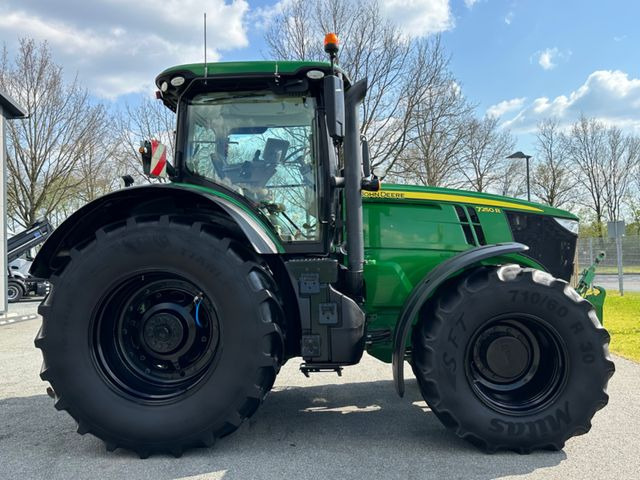JOHN DEERE 7250R 9L engine AutoPower transmission - Máy cày: hình 5 JOHN DEERE 7250R 9L engine AutoPower transmission - Máy cày: hình 5