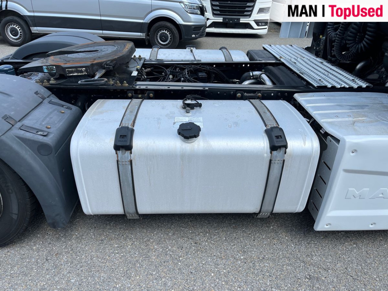 MAN TGX 18.470 4X2 LLS-U Euro6 Retarder Klima Navi ZV - Xe đầu kéo: hình 5 MAN TGX 18.470 4X2 LLS-U Euro6 Retarder Klima Navi ZV - Xe đầu kéo: hình 5