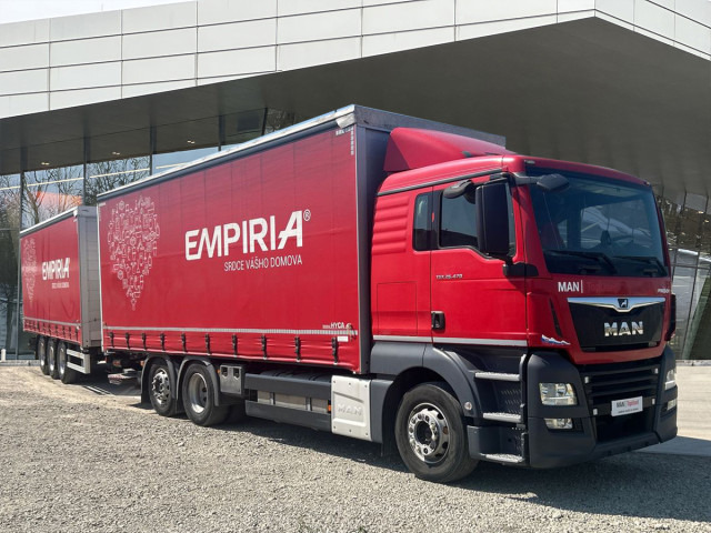 Xe tải thùng mui bạt MAN TGX 26.470 6X2-4 BL tandem: hình 9 Xe tải thùng mui bạt MAN TGX 26.470 6X2-4 BL tandem: hình 9