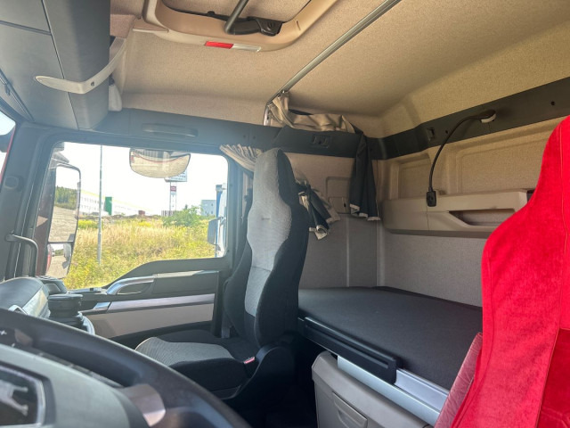 Xe tải thùng mui bạt MAN TGX 26.470 6X2-4 BL tandem: hình 15 Xe tải thùng mui bạt MAN TGX 26.470 6X2-4 BL tandem: hình 15