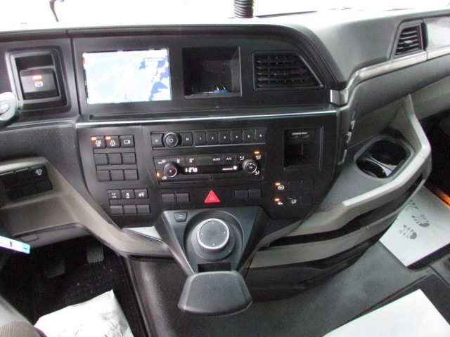 MAN TGX 18.470 4x2 LL SA - Xe đầu kéo: hình 2 MAN TGX 18.470 4x2 LL SA - Xe đầu kéo: hình 2