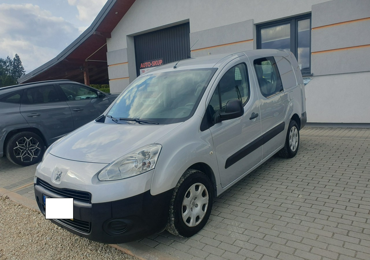 Citroen Berlingo II 5 lub 2 osobowy *long * zabudowa gruau* - Xe hơi: hình 2 Citroen Berlingo II 5 lub 2 osobowy *long * zabudowa gruau* - Xe hơi: hình 2