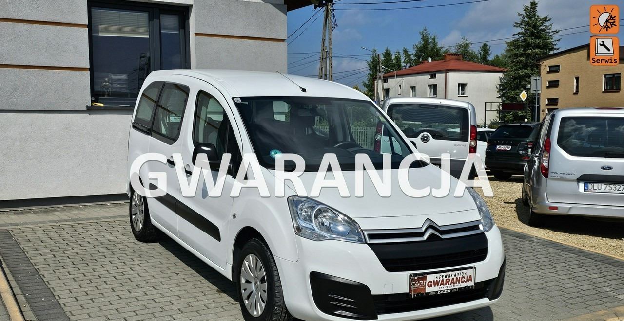 Citroen Berlingo II 5 -osobowy - Xe hơi: hình 1 Citroen Berlingo II 5 -osobowy - Xe hơi: hình 1