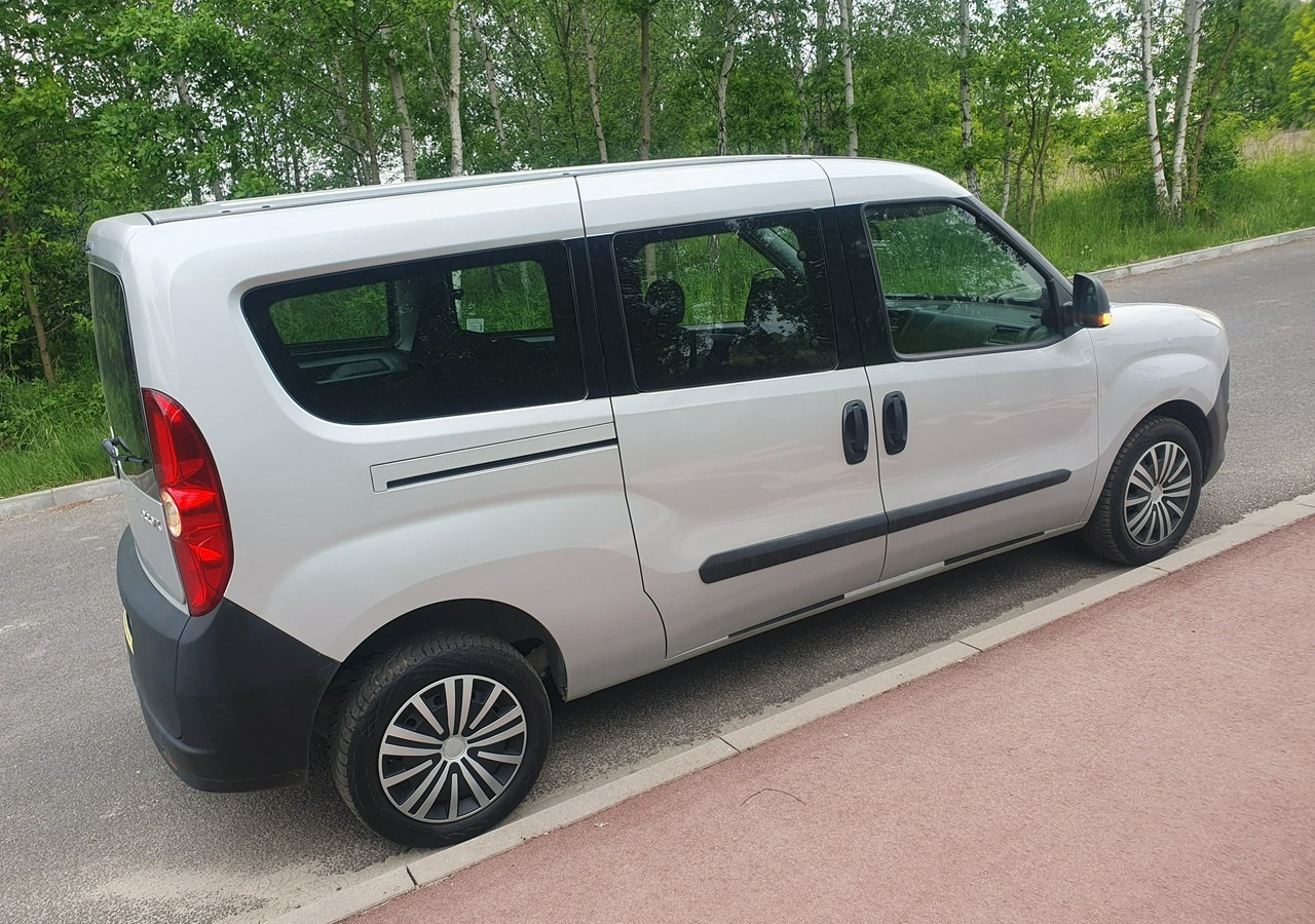 Fiat Doblo long*combo *doblo* krajówka *fv vat 23%* - Xe hơi: hình 5 Fiat Doblo long*combo *doblo* krajówka *fv vat 23%* - Xe hơi: hình 5