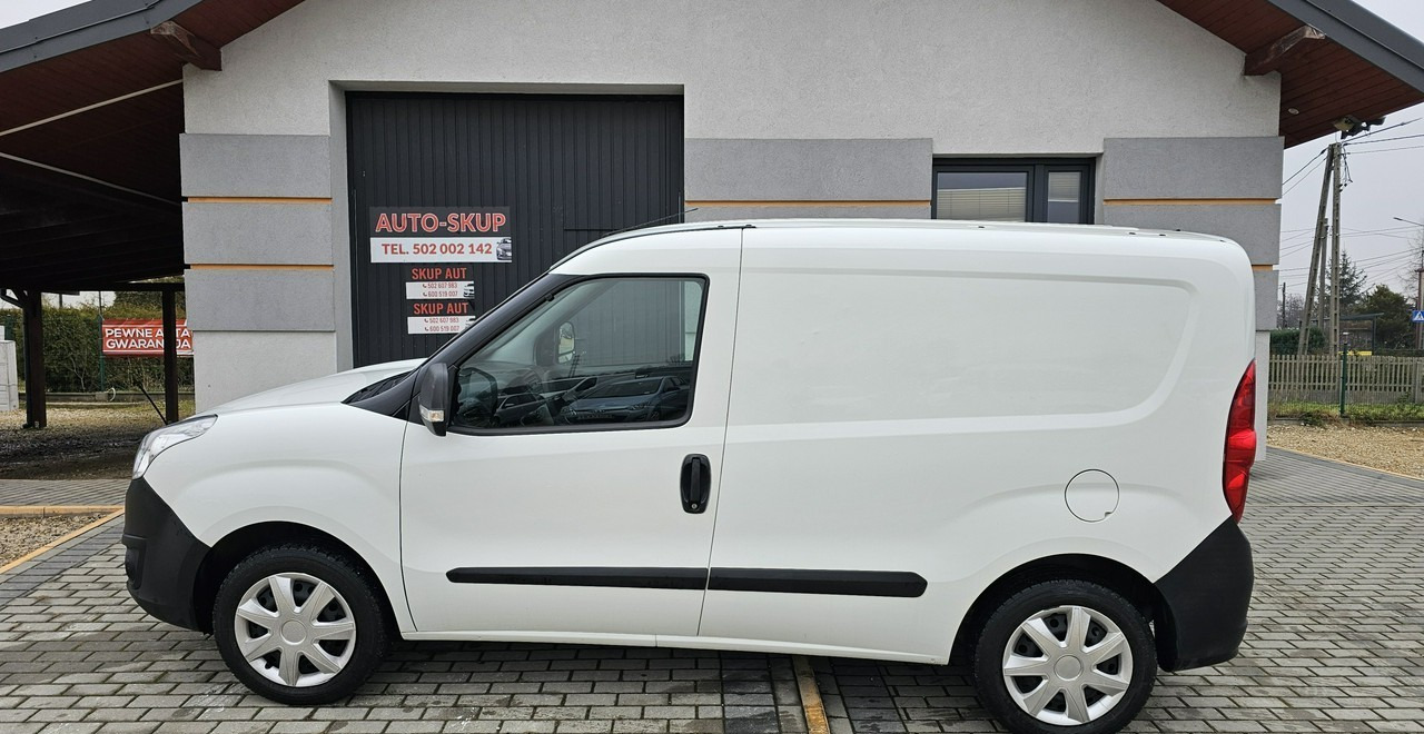 Opel Combo Opel Combo 1.4 Benzyna Polski Salon - Xe van chở hàng: hình 4 Opel Combo Opel Combo 1.4 Benzyna Polski Salon - Xe van chở hàng: hình 4