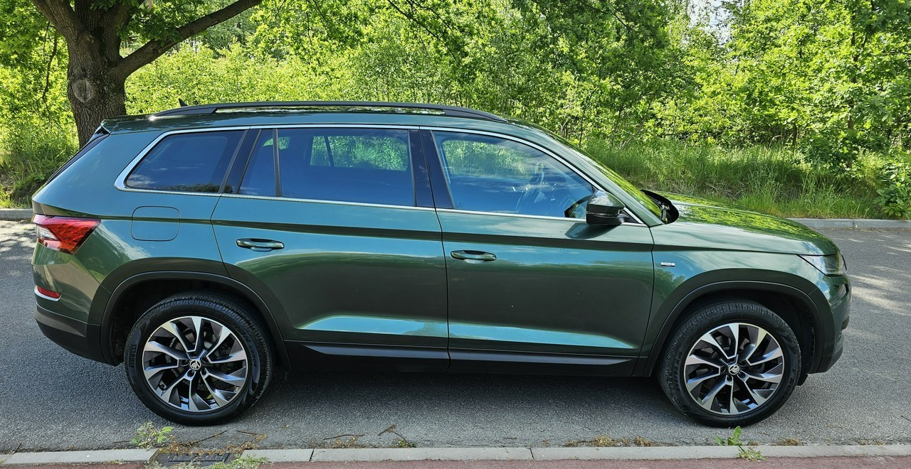 Skoda Kodiaq Skoda Kodiaq Skoda Kodiaq 2.0 tsi 4x4 Wersja Drive na 125 lecie - SUV: hình 3 Skoda Kodiaq Skoda Kodiaq Skoda Kodiaq 2.0 tsi 4x4 Wersja Drive na 125 lecie - SUV: hình 3