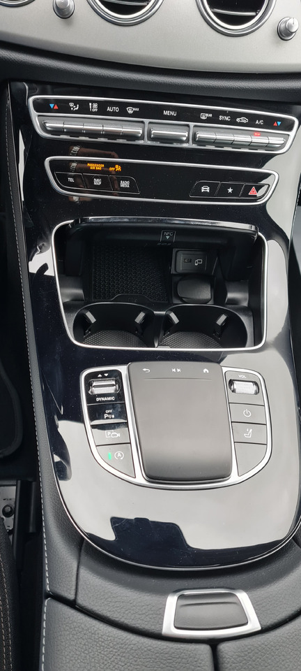 Xe hơi Mercedes-Benz E 400 dT 4Matic Avant LED 9G-Tronic MBUX Widescreen E 400 dT 4Matic Avant LED 9G-Tronic MBUX Widescreen Business - Paket: hình 15