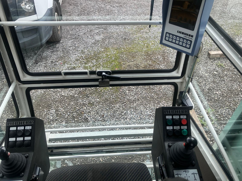 Liebherr 85EC-B 2012yom - Cần cẩu tháp: hình 3 Liebherr 85EC-B 2012yom - Cần cẩu tháp: hình 3