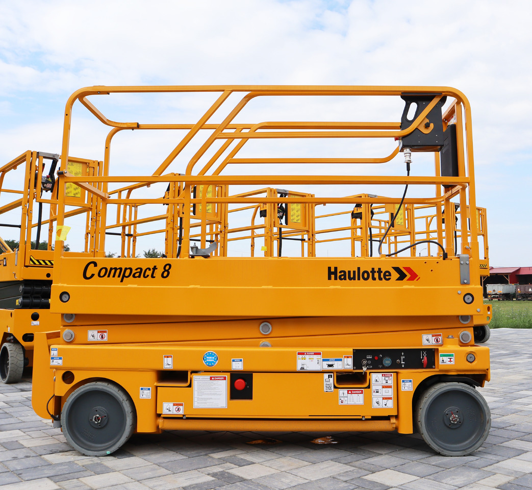 HAULOTTE Compact 8 - Máy nâng người hình kéo: hình 3 HAULOTTE Compact 8 - Máy nâng người hình kéo: hình 3