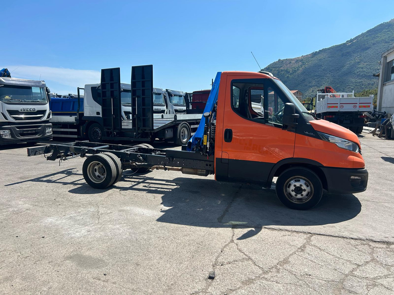 Xe cẩu tự hành IVECO DAILY 35-140: hình 11