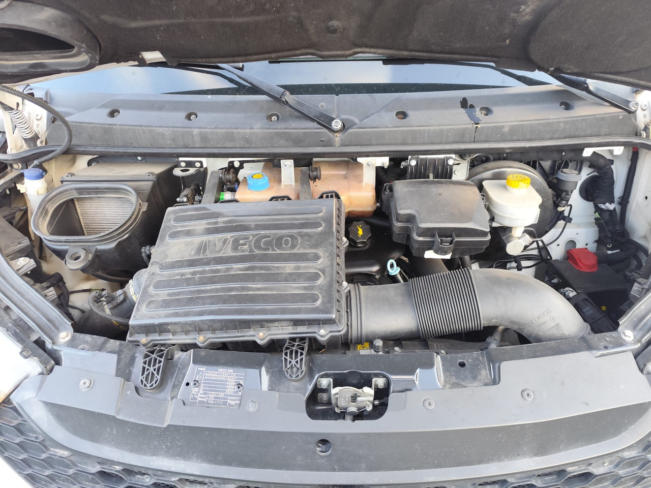 IVECO DAILY 35-140 - Xe ben nhỏ: hình 4 IVECO DAILY 35-140 - Xe ben nhỏ: hình 4