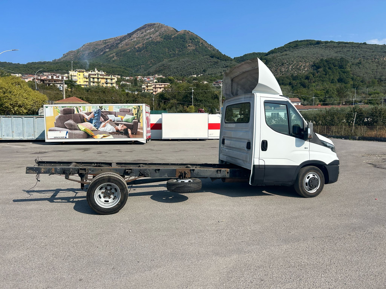 Xe cẩu tự hành IVECO DAILY 35C15: hình 13