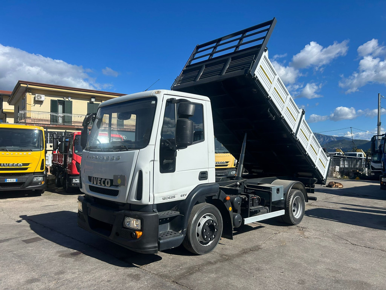 IVECO EUROCARGO 120E25 - Xe ben: hình 1 IVECO EUROCARGO 120E25 - Xe ben: hình 1