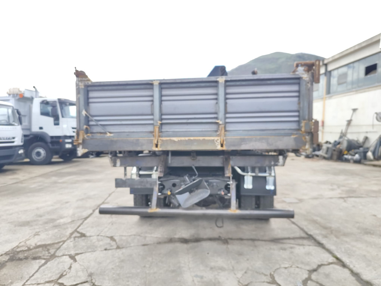 Xe cẩu tự hành, Xe ben IVECO EUROCARGO 120E28: hình 18 Xe cẩu tự hành, Xe ben IVECO EUROCARGO 120E28: hình 18