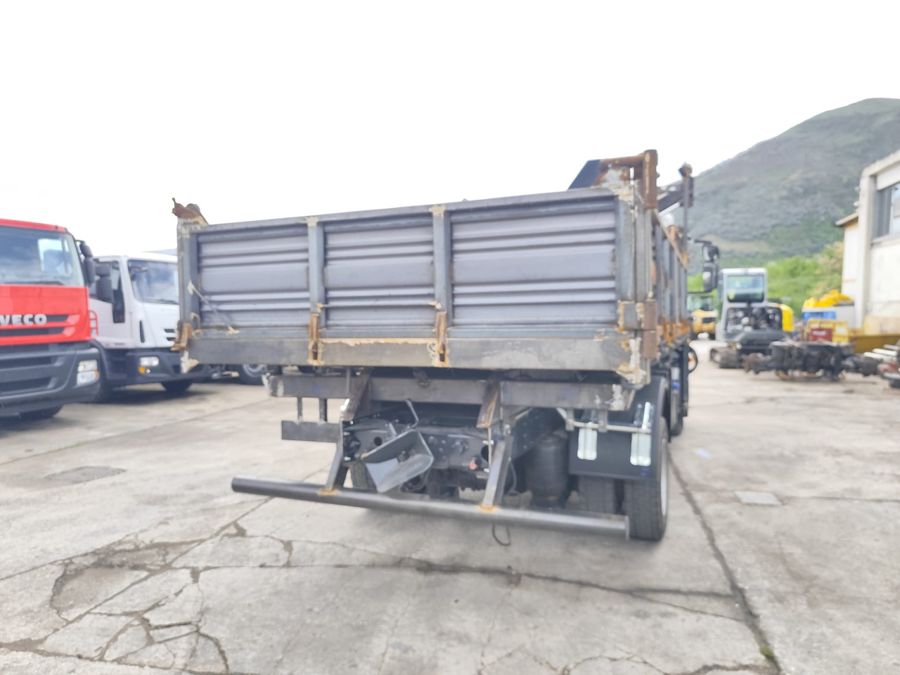 Xe cẩu tự hành, Xe ben IVECO EUROCARGO 120E28: hình 19 Xe cẩu tự hành, Xe ben IVECO EUROCARGO 120E28: hình 19