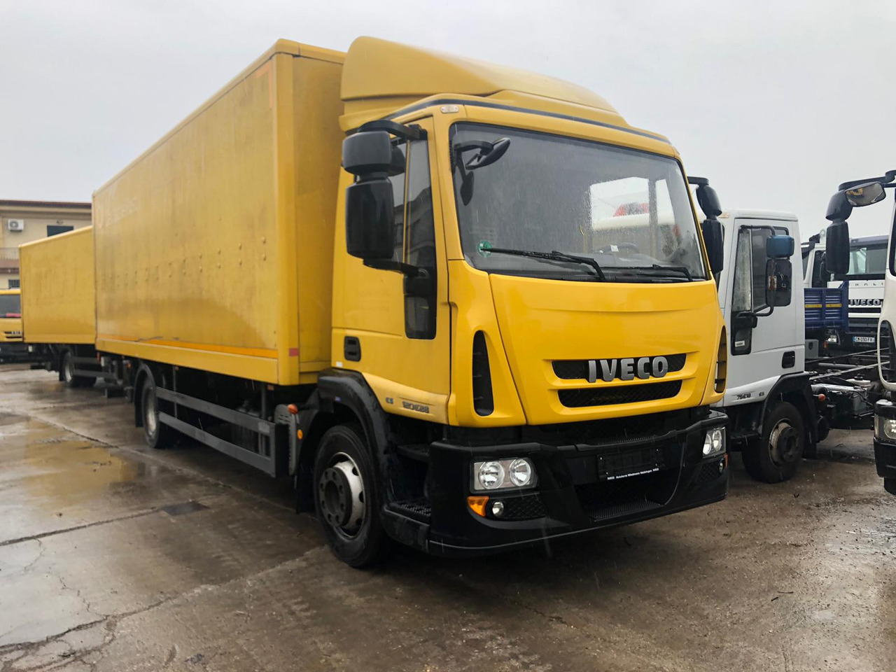 IVECO EUROCARGO 120E28P - Xe tải khung gầm: hình 5 IVECO EUROCARGO 120E28P - Xe tải khung gầm: hình 5