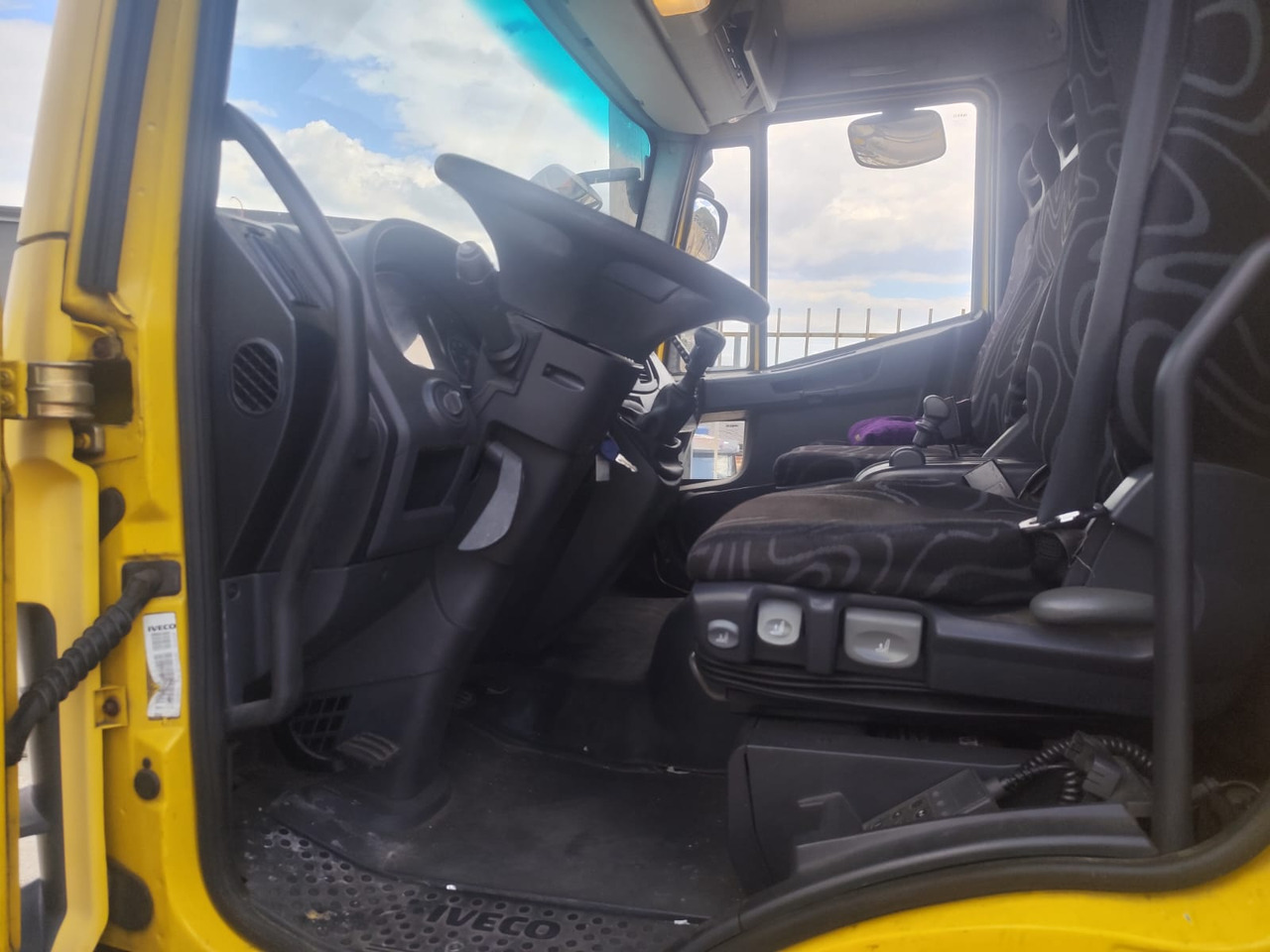 IVECO EUROCARGO 120E28P - Xe tải khung gầm: hình 4 IVECO EUROCARGO 120E28P - Xe tải khung gầm: hình 4