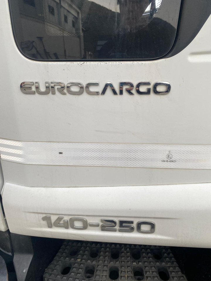IVECO EUROCARGO 140-250 - Xe tải nâng móc: hình 4 IVECO EUROCARGO 140-250 - Xe tải nâng móc: hình 4