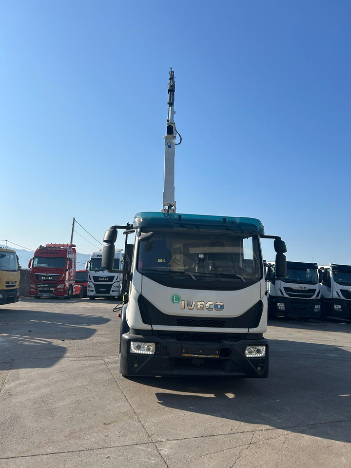 Xe cẩu tự hành IVECO EUROCARGO 140-250: hình 31