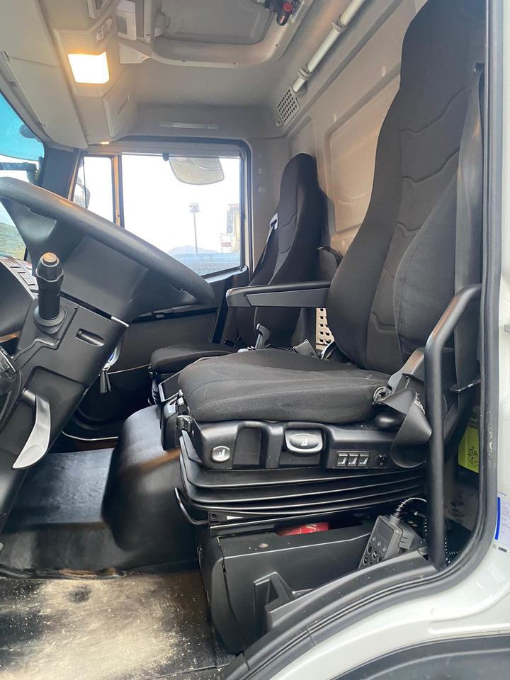 IVECO EUROCARGO 140-250 - Xe tải nâng móc: hình 5 IVECO EUROCARGO 140-250 - Xe tải nâng móc: hình 5