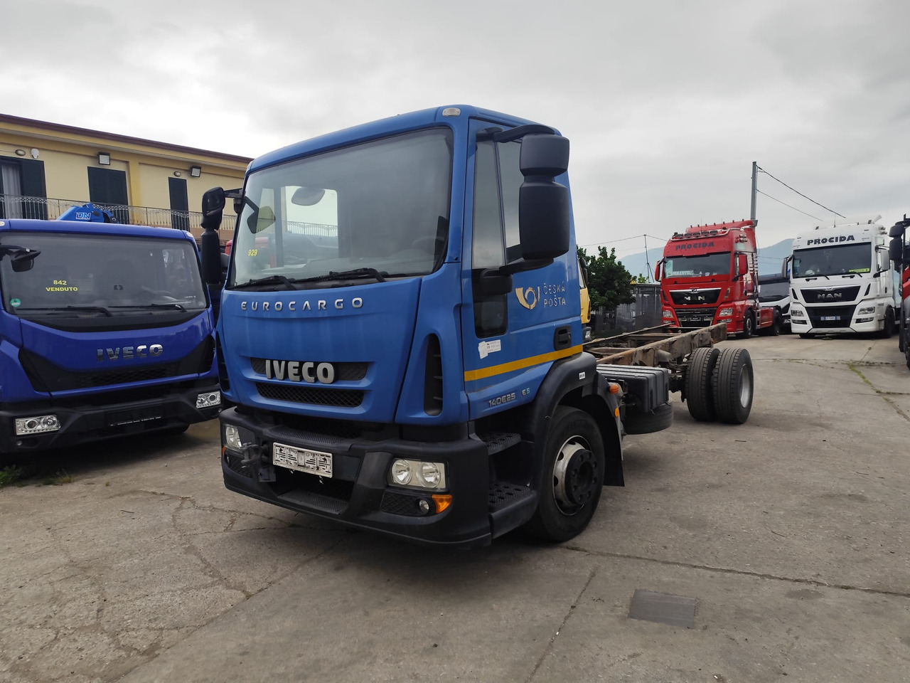 IVECO EUROCARGO 140E25 - Xe tải khung gầm: hình 1 IVECO EUROCARGO 140E25 - Xe tải khung gầm: hình 1