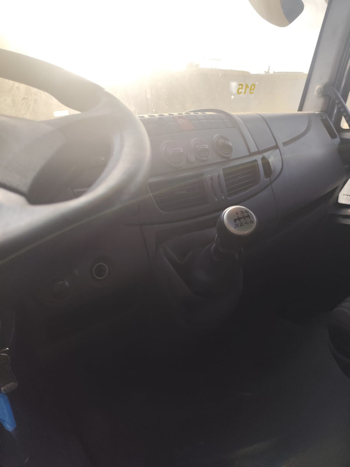 IVECO EUROCARGO 150E25 - Xe tải khung gầm: hình 5 IVECO EUROCARGO 150E25 - Xe tải khung gầm: hình 5