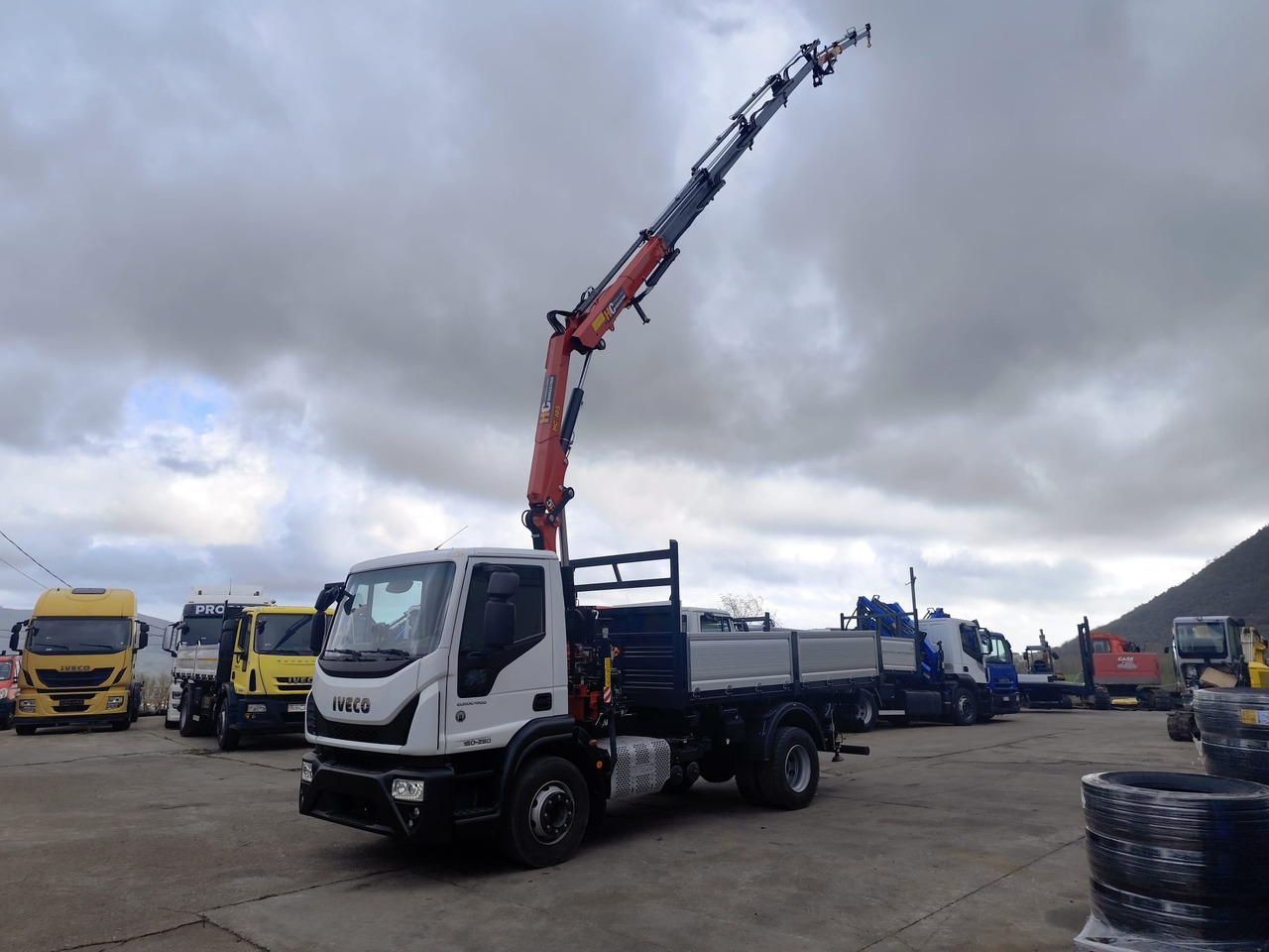 IVECO EUROCARGO 160-250 - Xe cẩu tự hành: hình 1 IVECO EUROCARGO 160-250 - Xe cẩu tự hành: hình 1