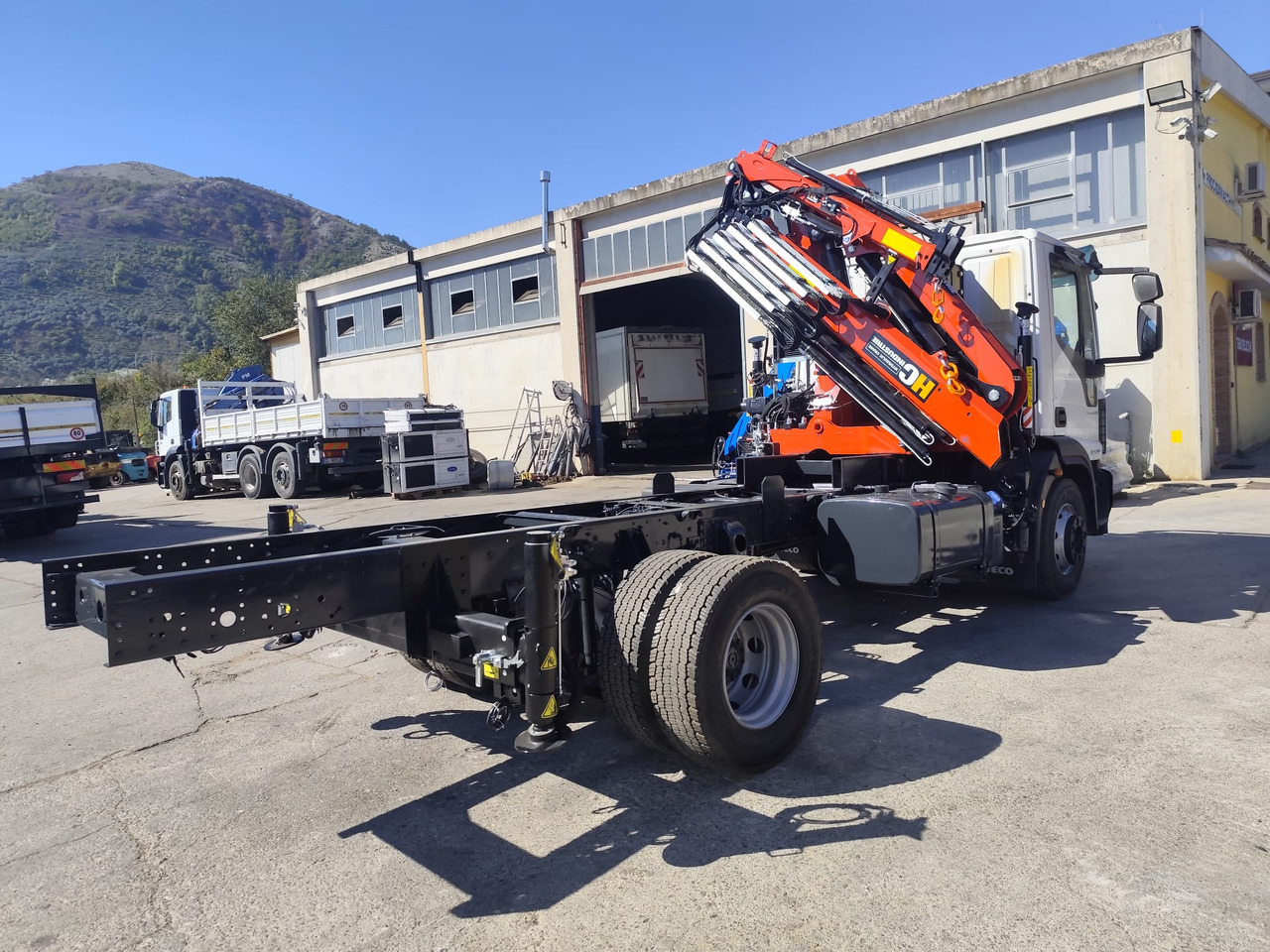 Cho thuê IVECO EUROCARGO 160-280 IVECO EUROCARGO 160-280: hình 37