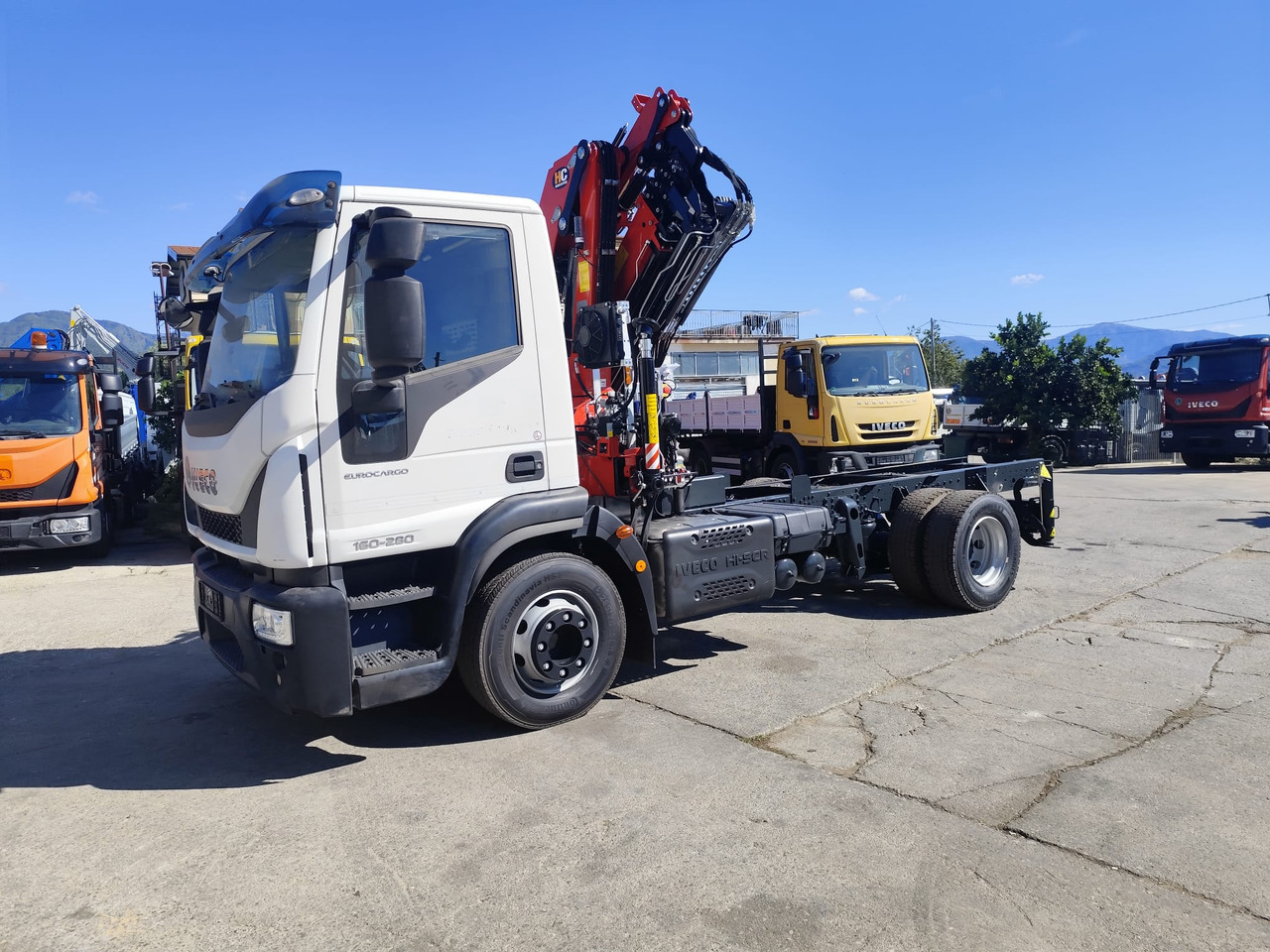 Cho thuê IVECO EUROCARGO 160-280 IVECO EUROCARGO 160-280: hình 46