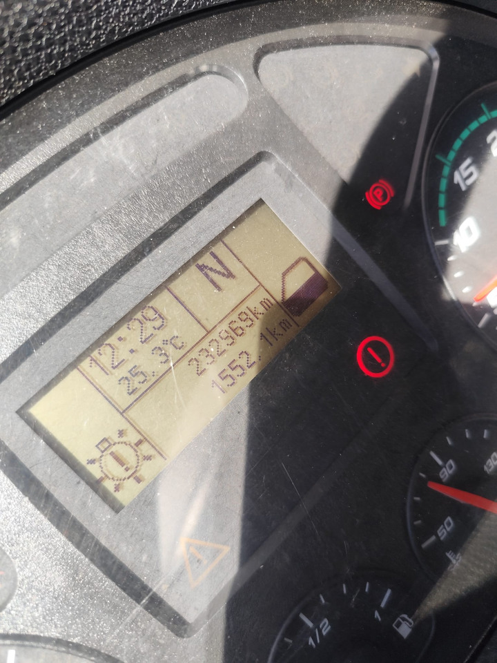 IVECO EUROCARGO 160-280 - Xe ben, Xe cẩu tự hành: hình 4 IVECO EUROCARGO 160-280 - Xe ben, Xe cẩu tự hành: hình 4