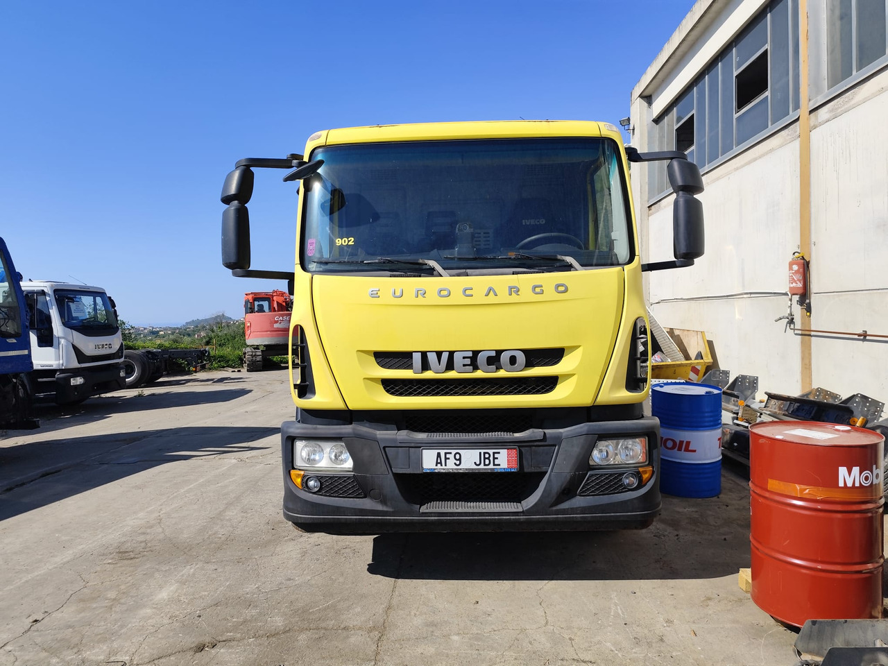 IVECO EUROCARGO 190EL25 - Xe tải khung gầm: hình 1 IVECO EUROCARGO 190EL25 - Xe tải khung gầm: hình 1