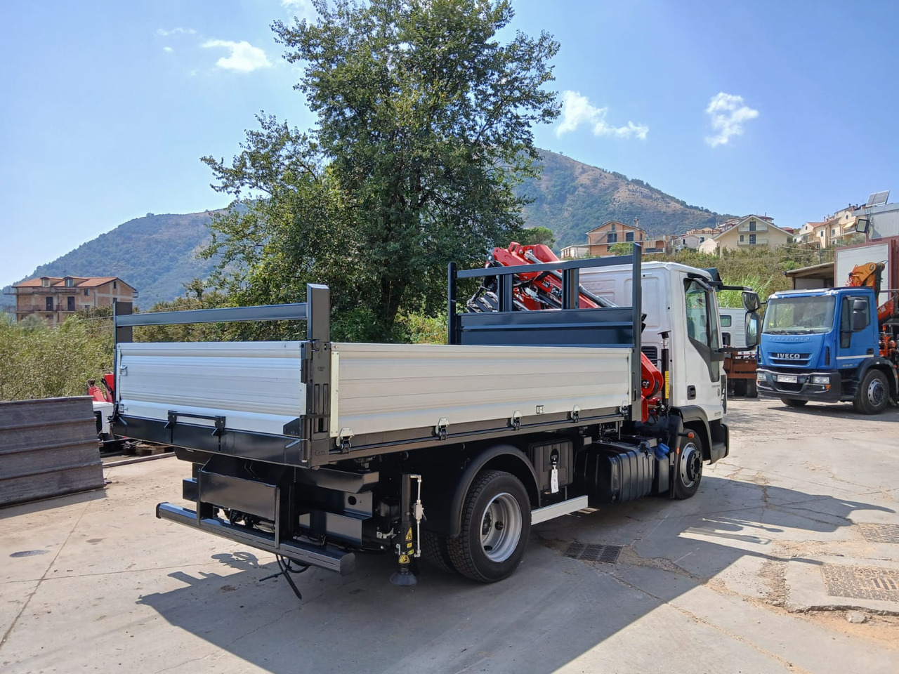 Cho thuê IVECO EUROCARGO 80-210 IVECO EUROCARGO 80-210: hình 10 Cho thuê IVECO EUROCARGO 80-210 IVECO EUROCARGO 80-210: hình 10